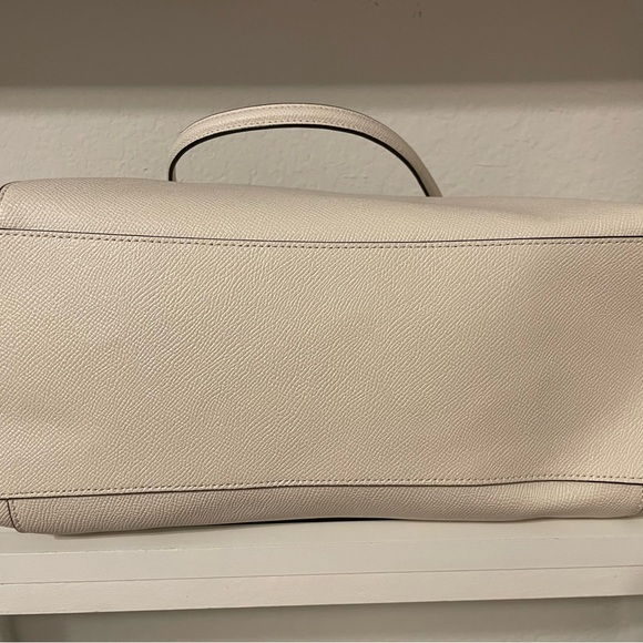 Cream Coach tote - Picture 3 of 6